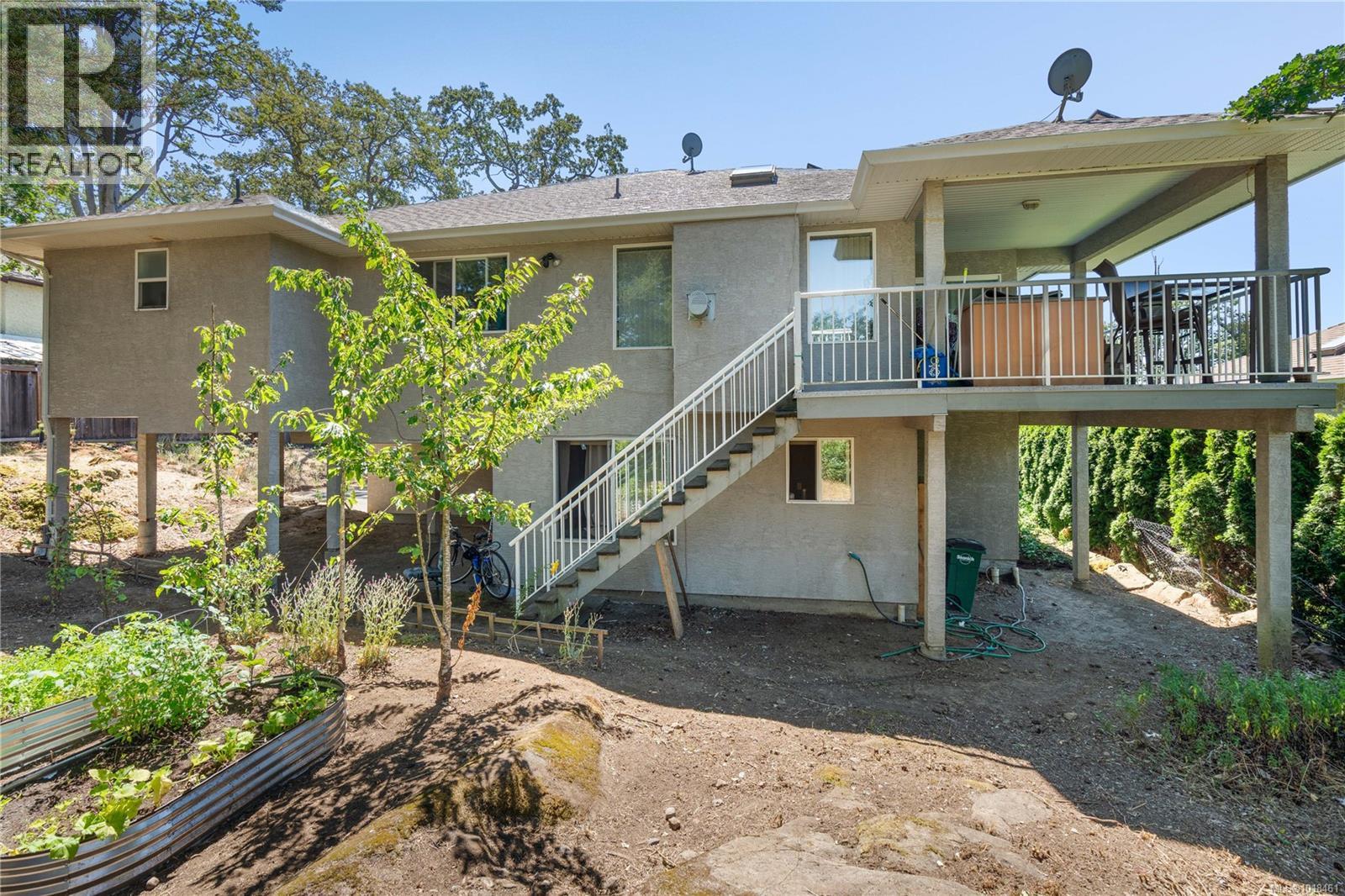 4202 Quadra Street, Saanich