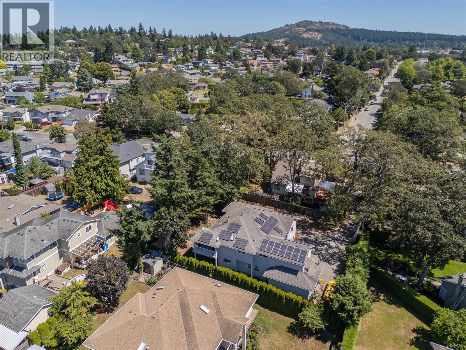 4202 Quadra Street, Saanich