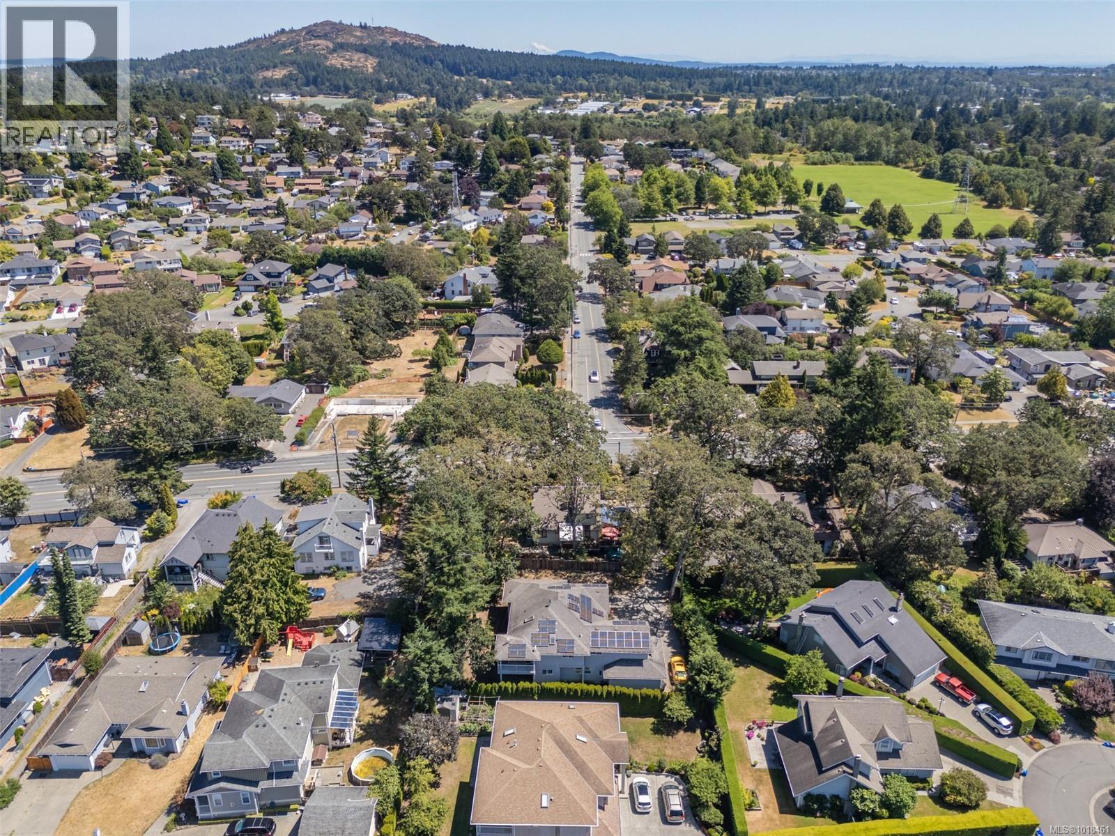 4202 Quadra Street, Saanich