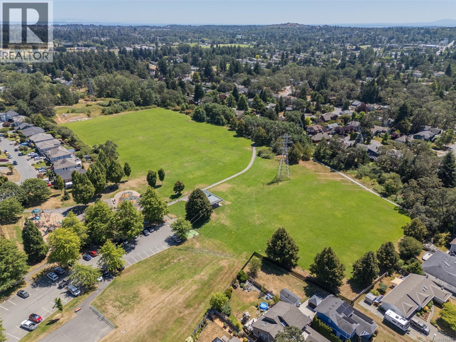 4202 Quadra Street, Saanich