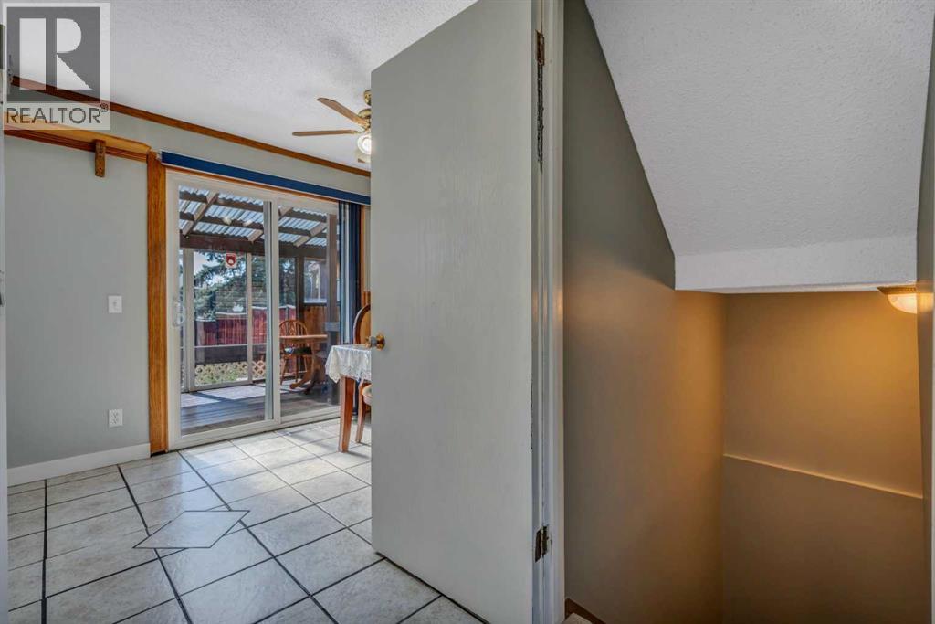 Single Family House for Sale in  Pinelore Place NE Pineridge Calgary 