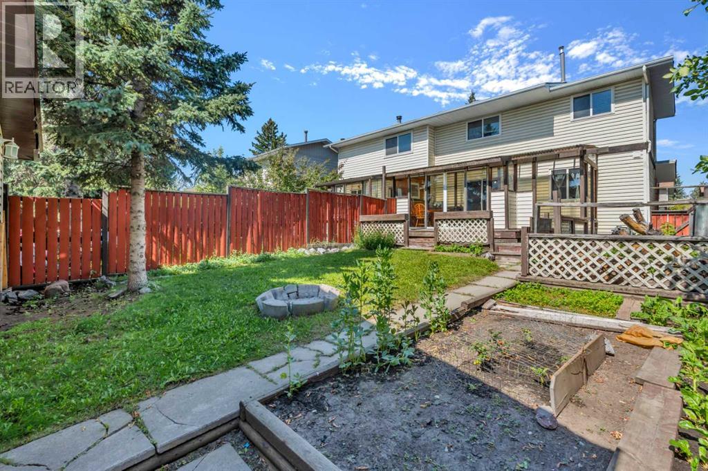 Single Family House for Sale in  Pinelore Place NE Pineridge Calgary 