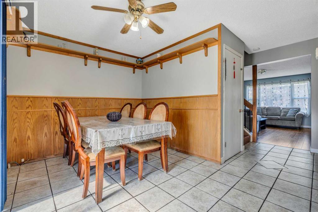 Single Family House for Sale in  Pinelore Place NE Pineridge Calgary 