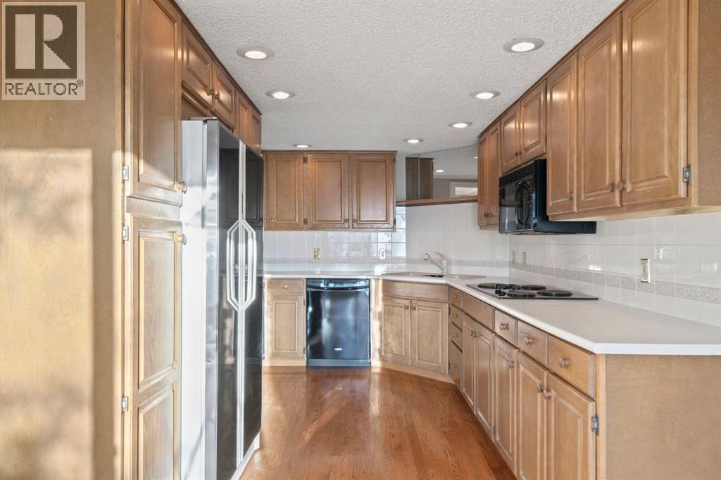 Single Family House for Sale in   Woodridge Drive SW Woodlands Calgary 