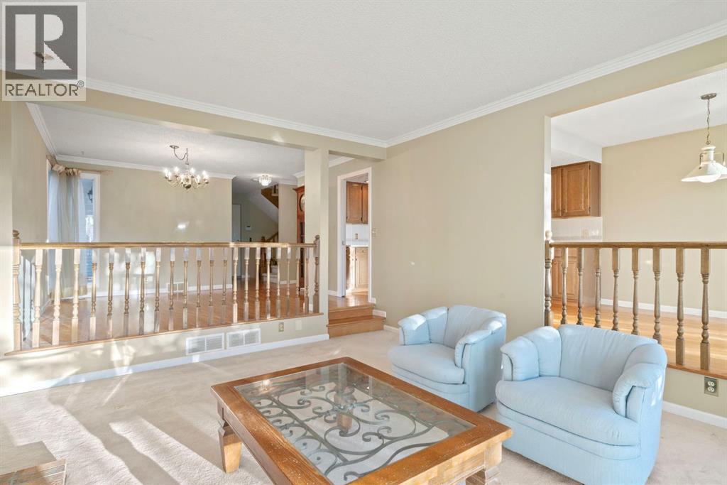 Single Family House for Sale in   Woodridge Drive SW Woodlands Calgary 