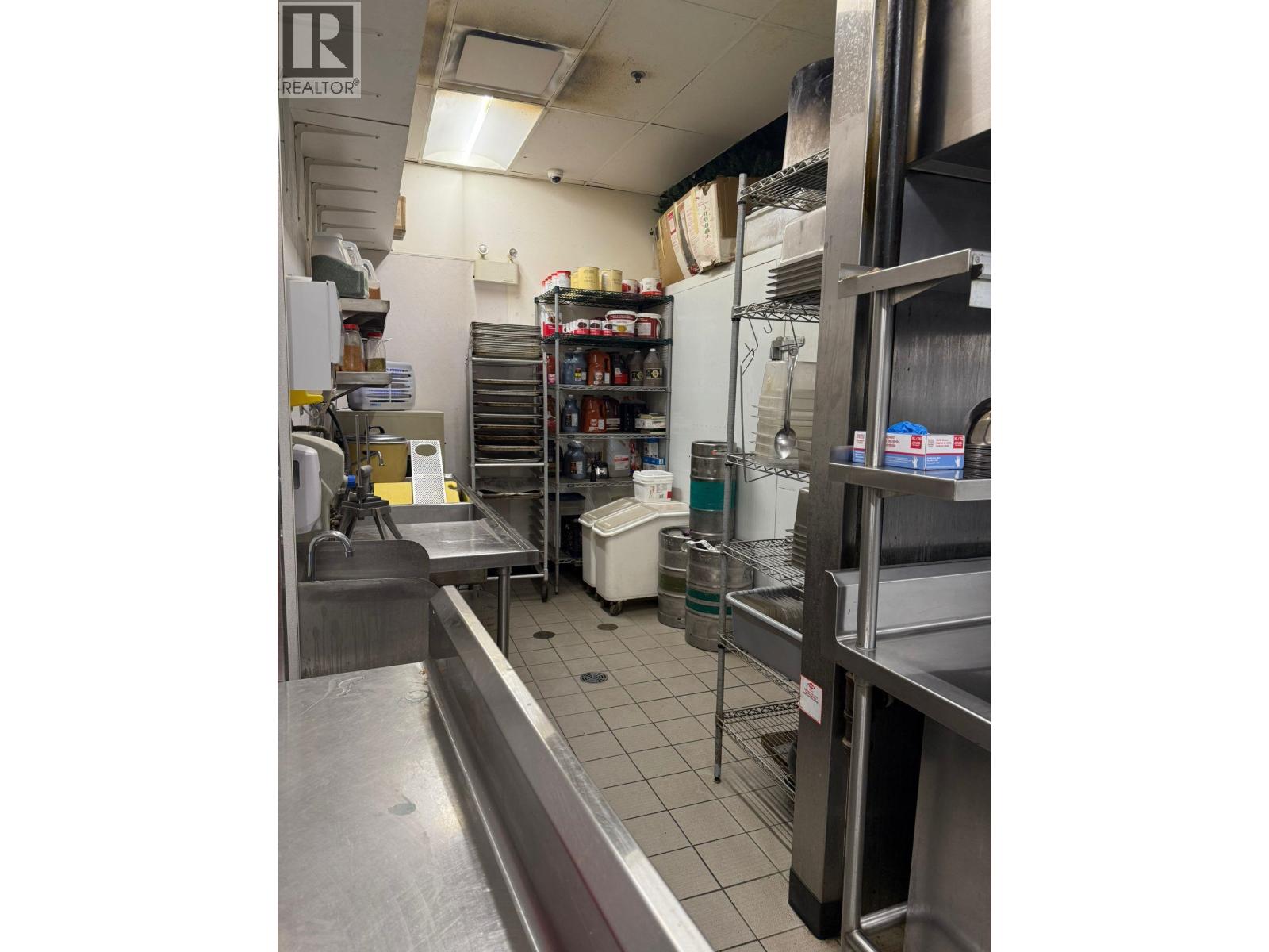  4741 LAKELSE Avenue, Terrace