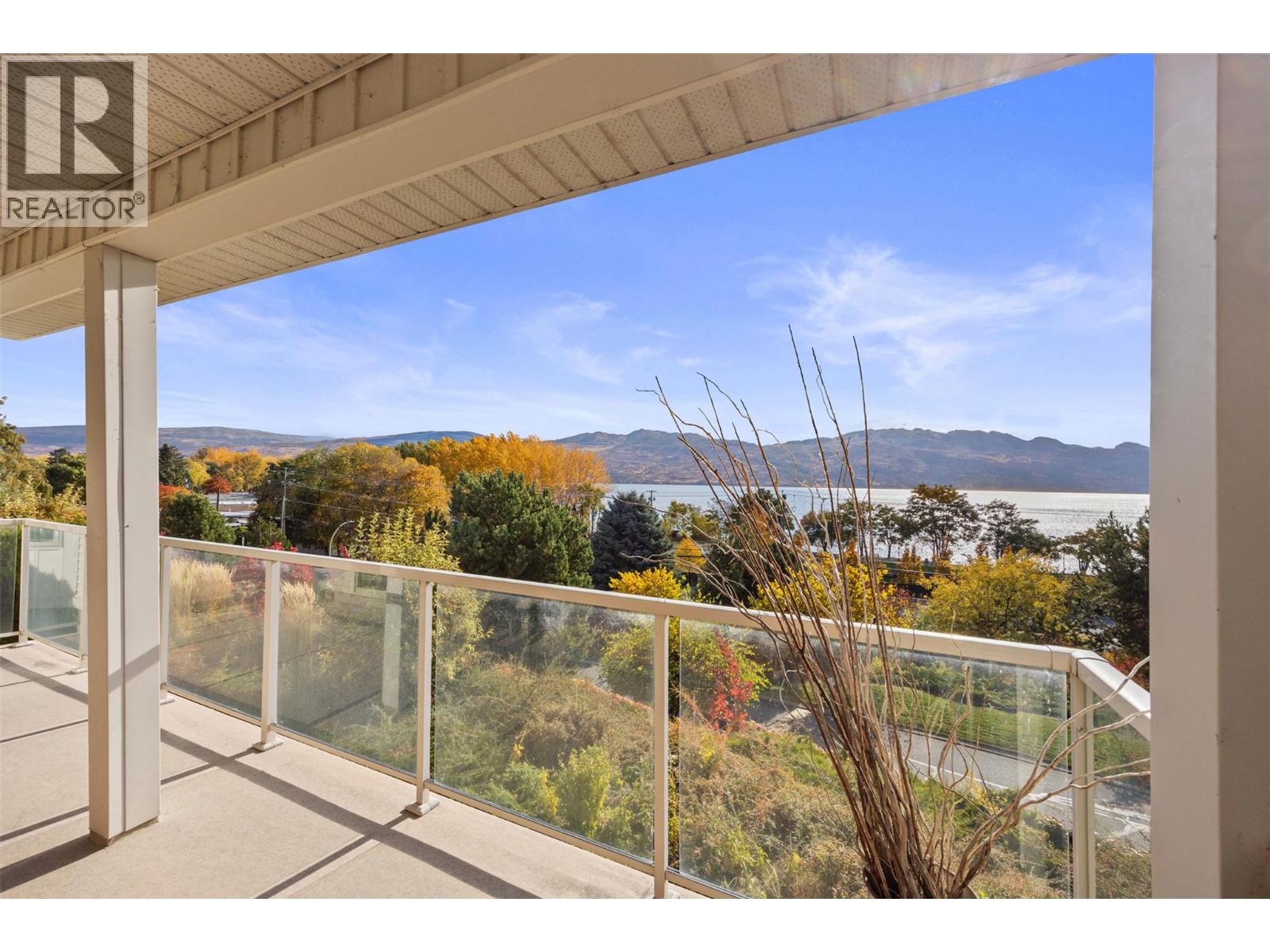 28 2100 Boucherie Road, West Kelowna