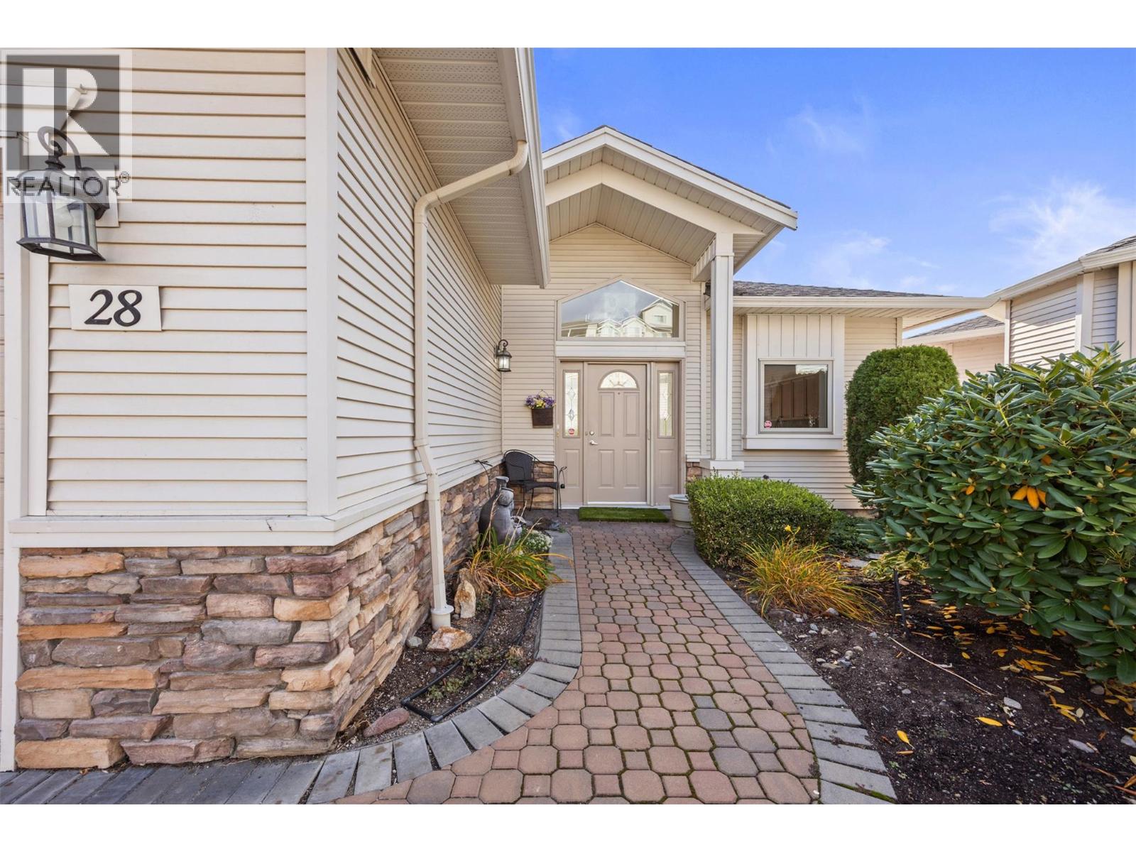 28 2100 Boucherie Road, West Kelowna