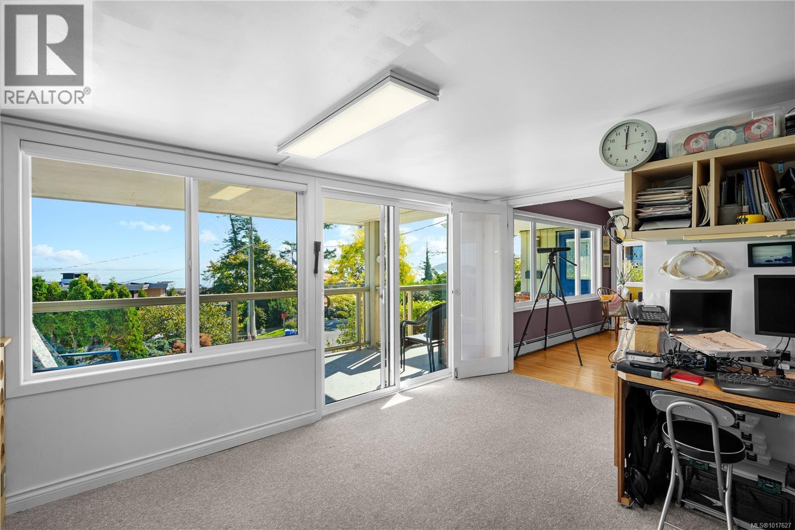 4490 Shore Way, Saanich