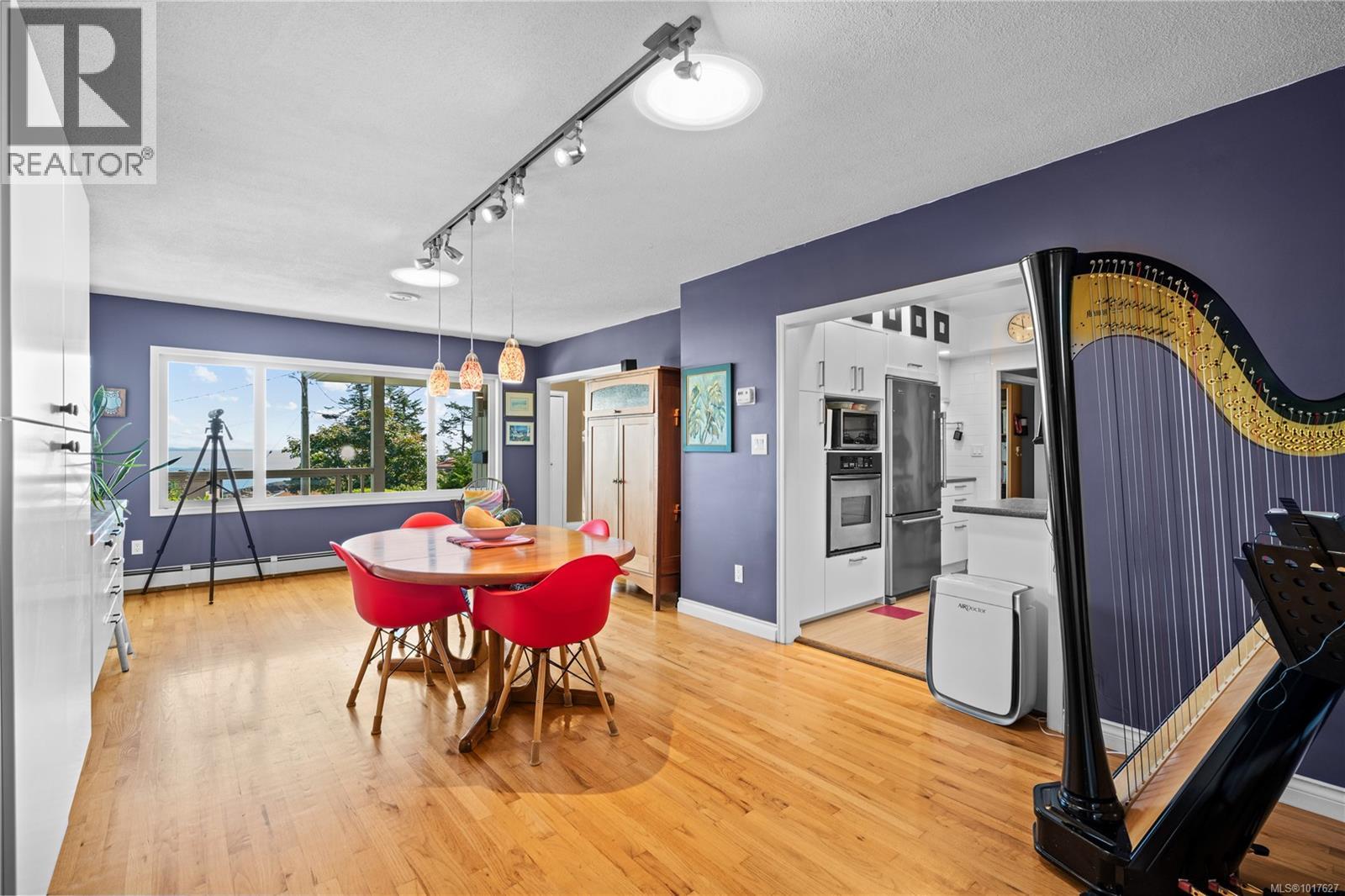 4490 Shore Way, Saanich