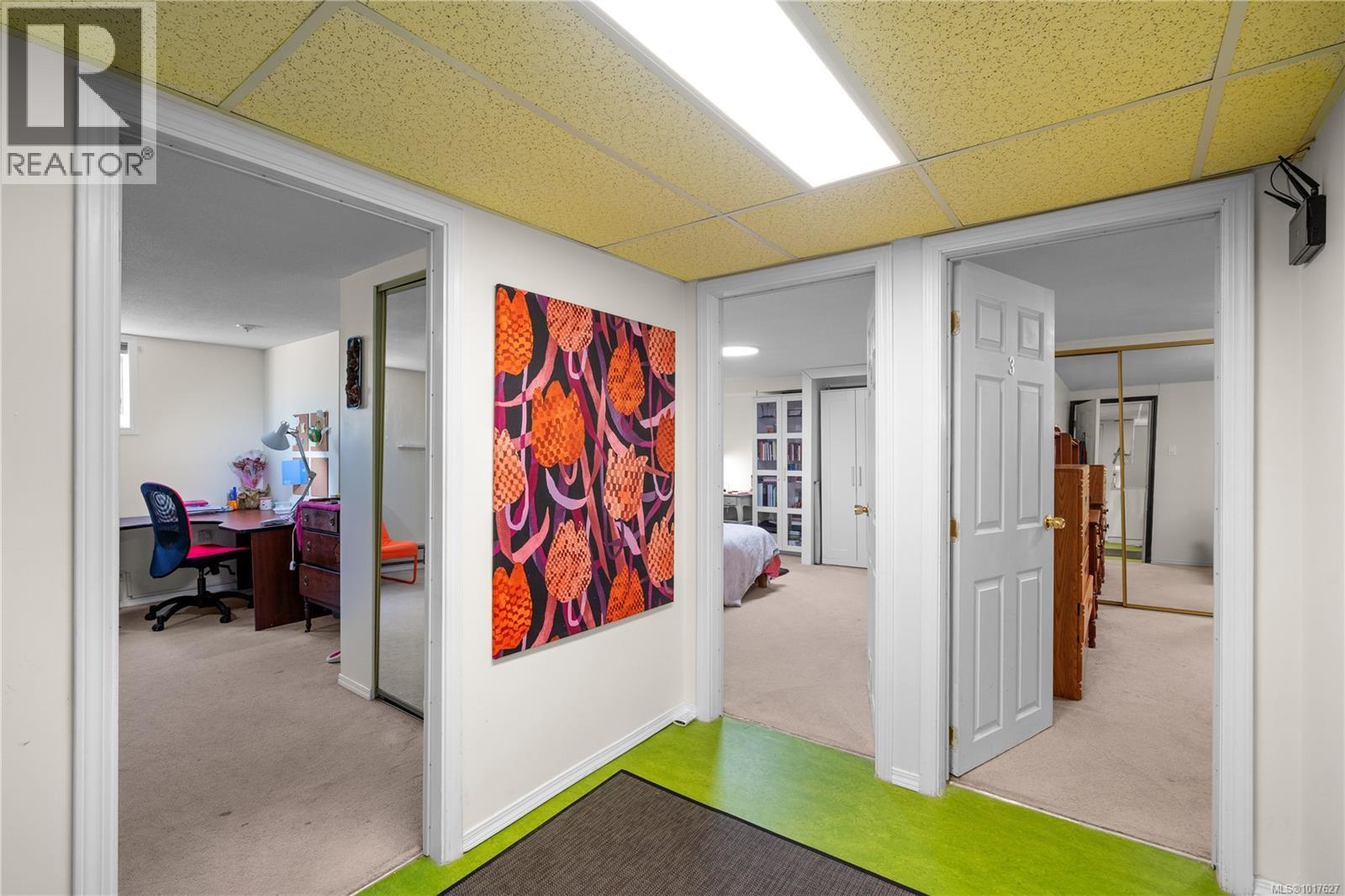 4490 Shore Way, Saanich