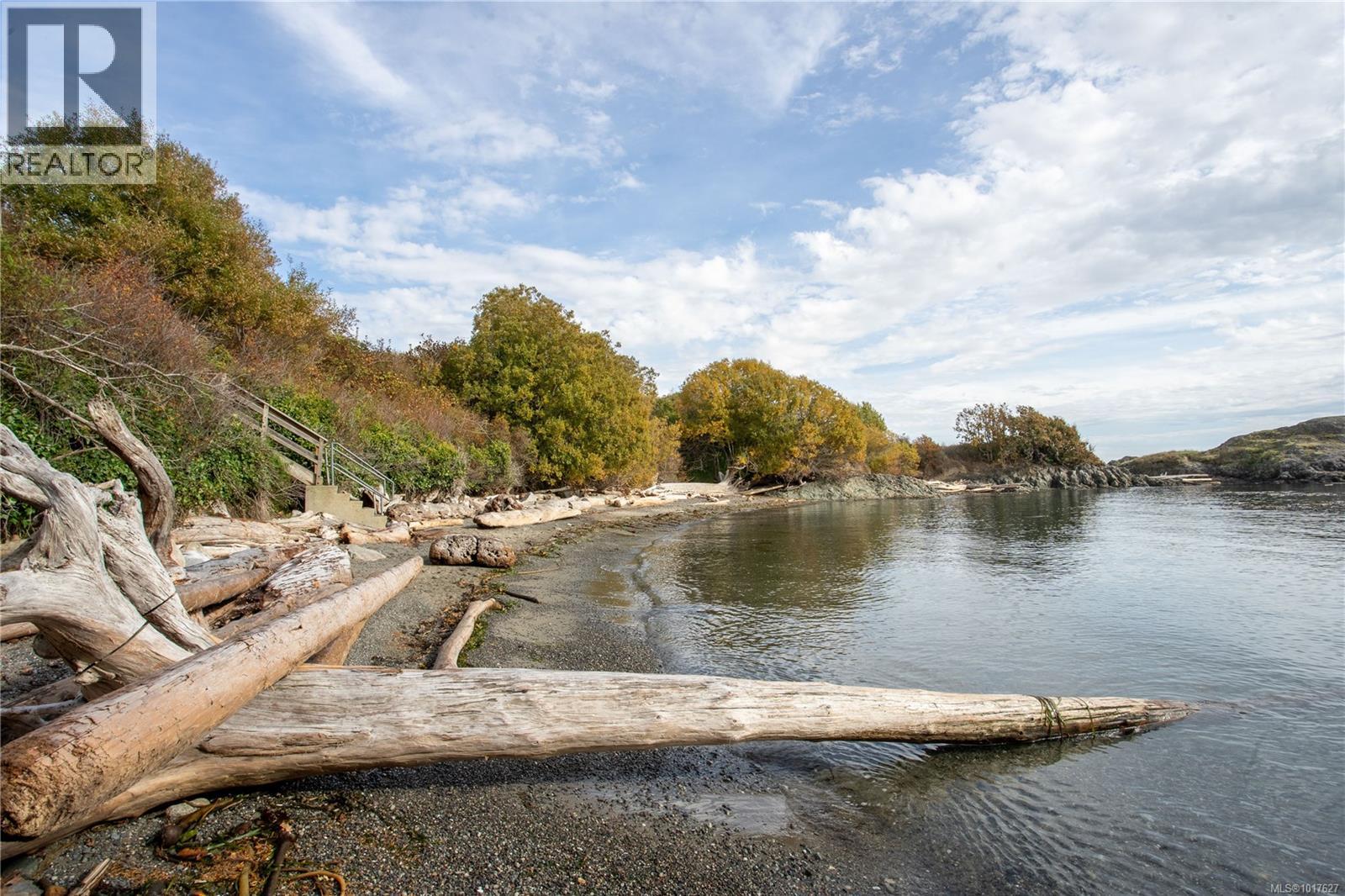 4490 Shore Way, Saanich