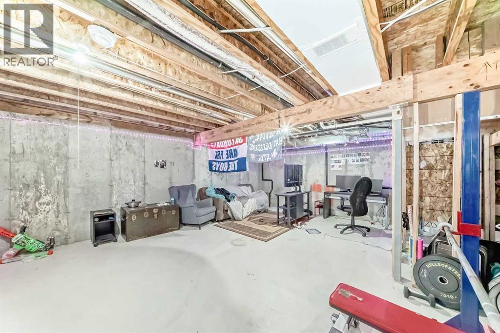 Single Family House for Sale in  Tuscany Summit Square NW Tuscany Calgary 