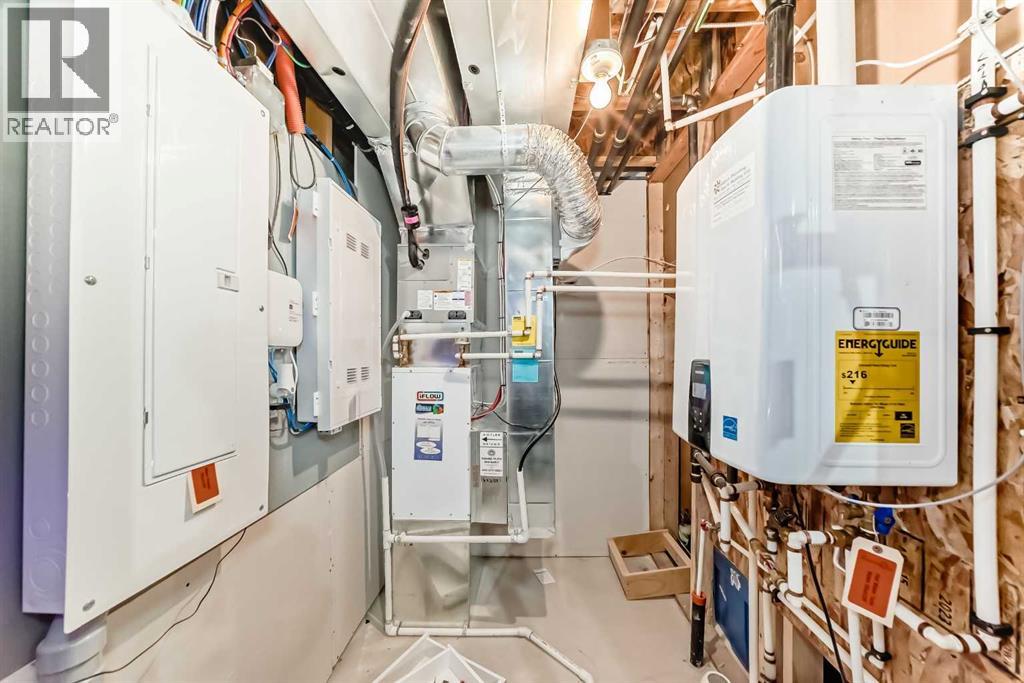 Single Family House for Sale in  Tuscany Summit Square NW Tuscany Calgary 