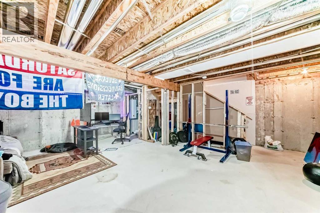 Single Family House for Sale in  Tuscany Summit Square NW Tuscany Calgary 