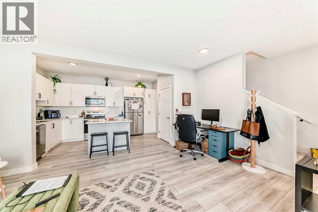 Single Family House for Sale in  Tuscany Summit Square NW Tuscany Calgary 