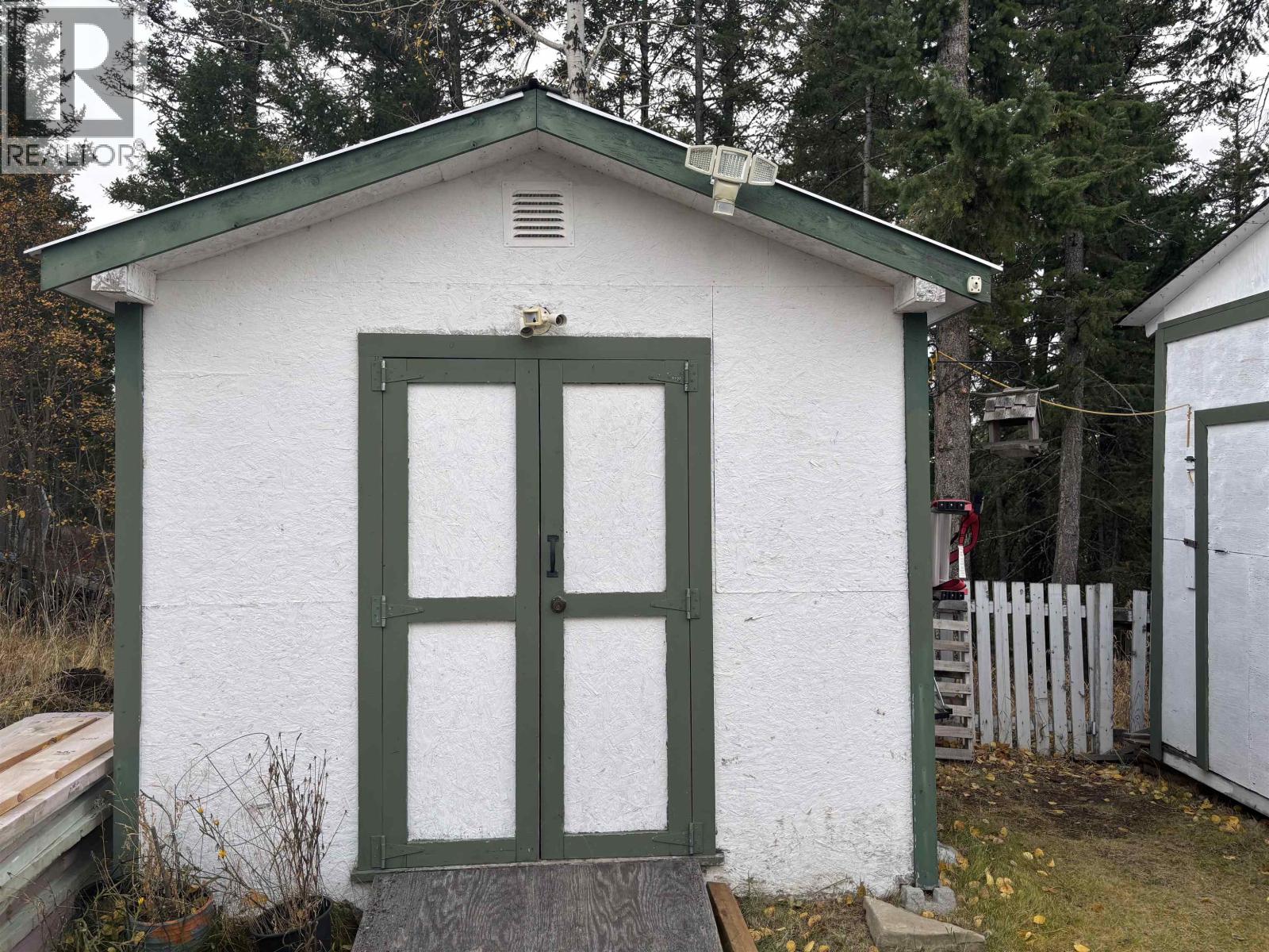 57 997 20 HIGHWAY, Williams Lake