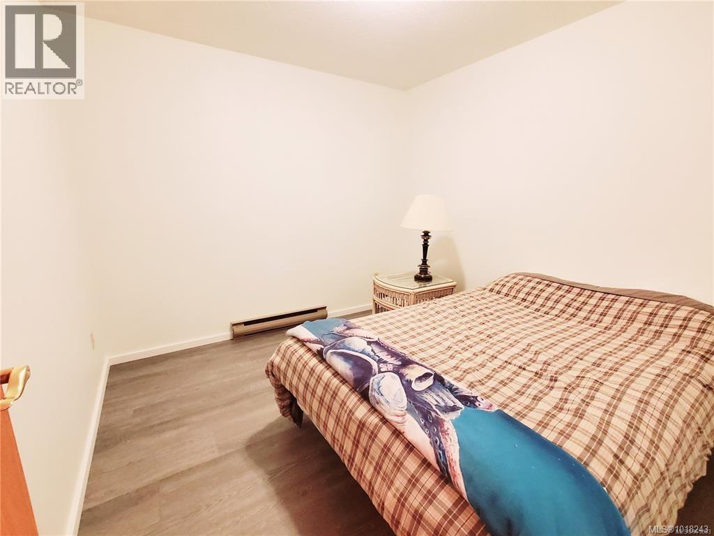 270 Cedar St, Tofino