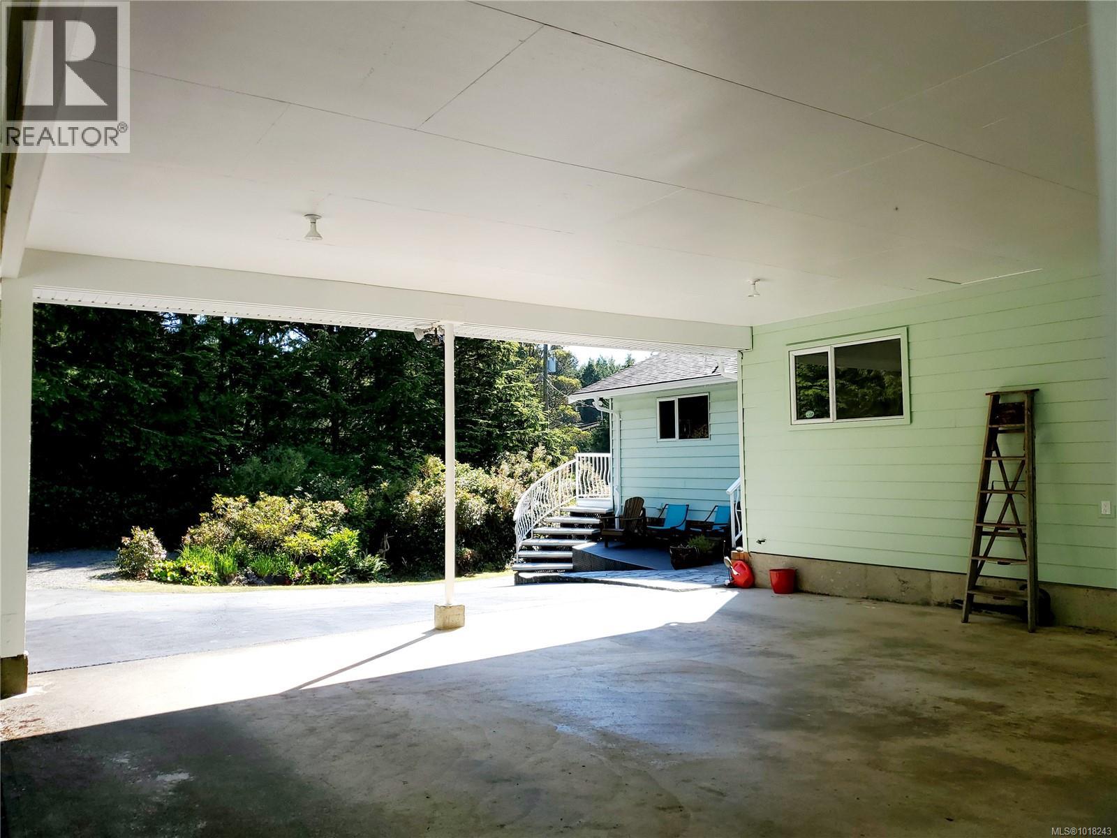 270 Cedar St, Tofino