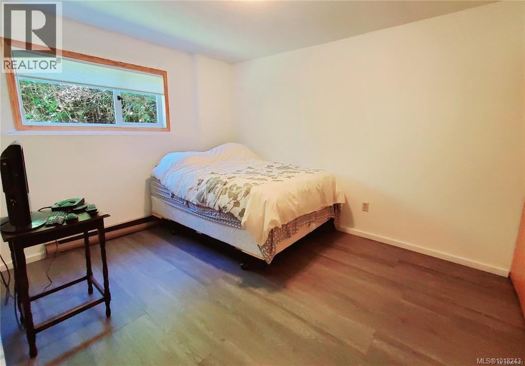 270 Cedar St, Tofino