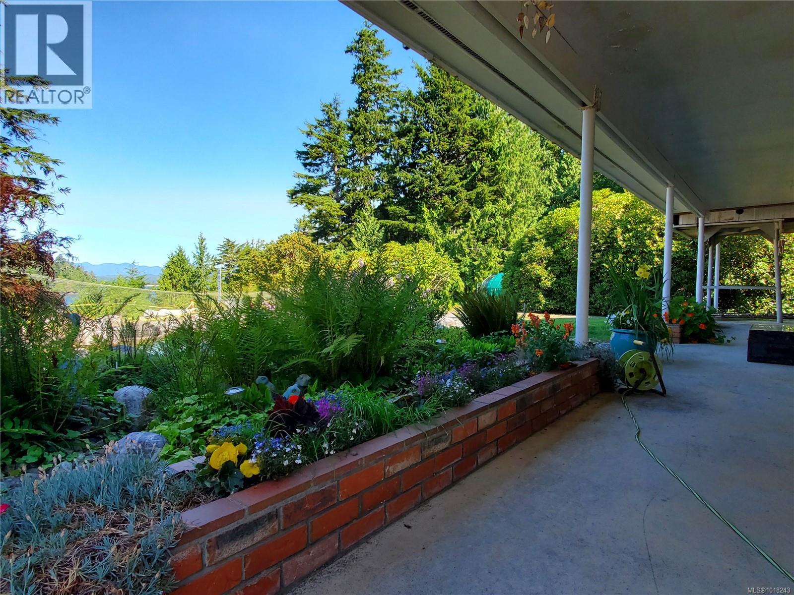 270 Cedar St, Tofino