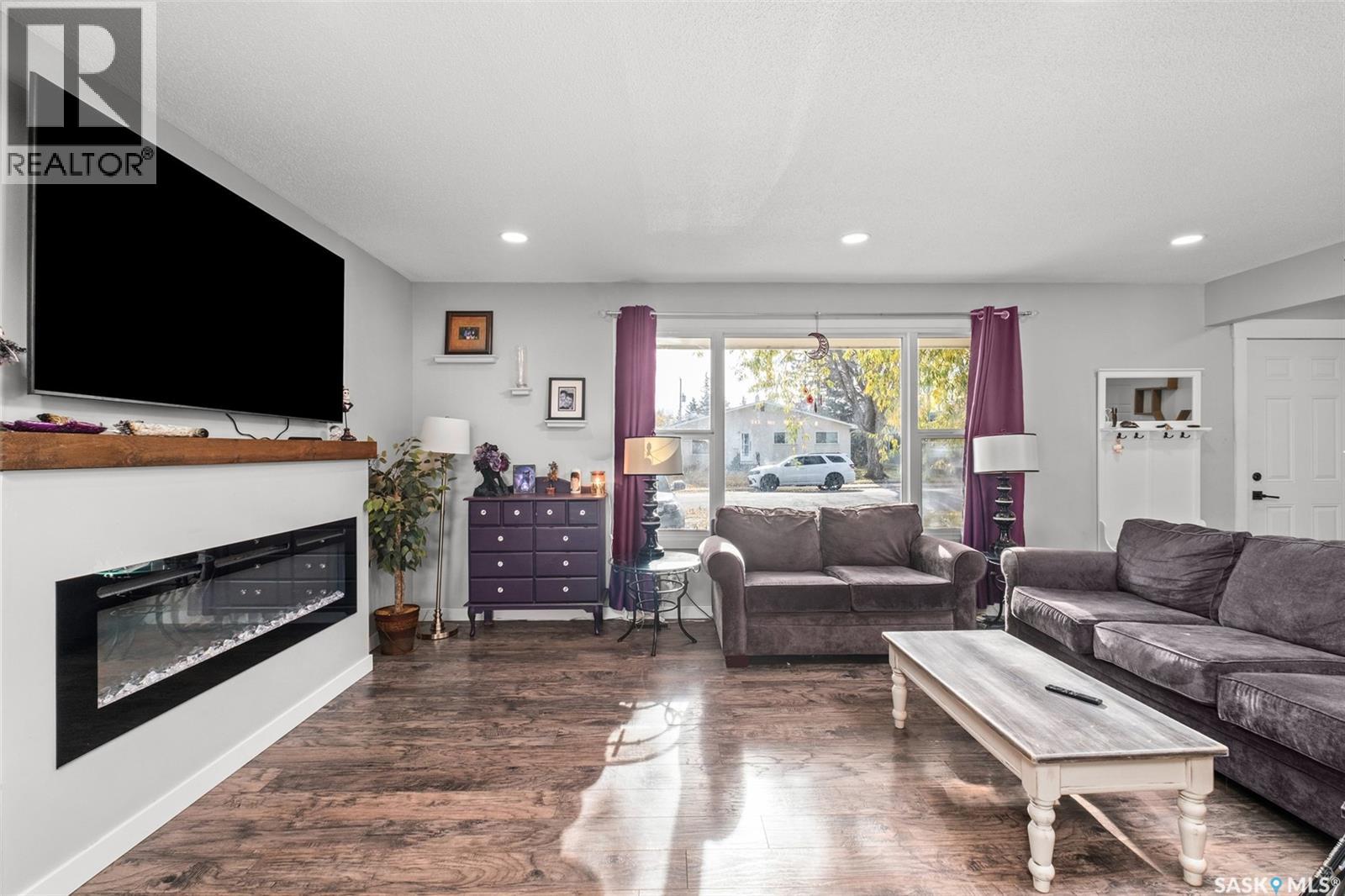 Single Family House Bungalow for Sale in  Eastwood STREET Prince Albert 