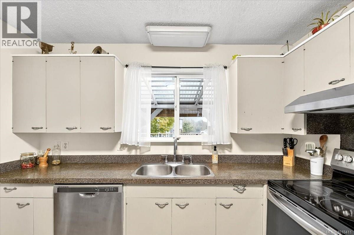 5238 Heaslip Rd, Port Alberni