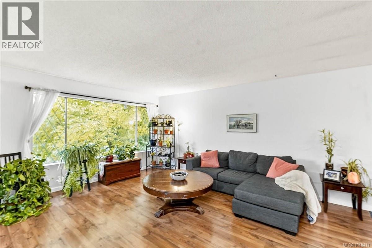 5238 Heaslip Rd, Port Alberni