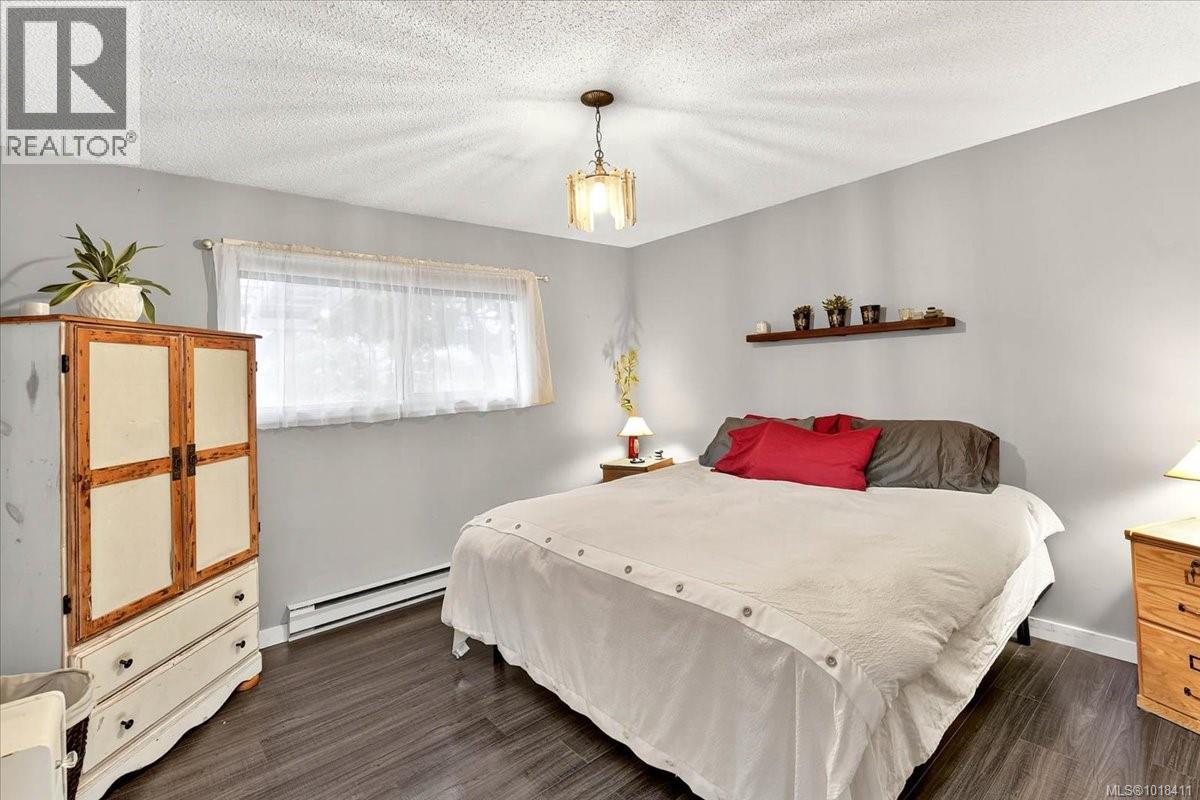 5238 Heaslip Rd, Port Alberni