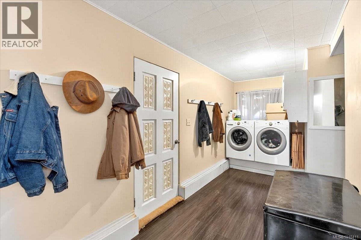 5238 Heaslip Rd, Port Alberni