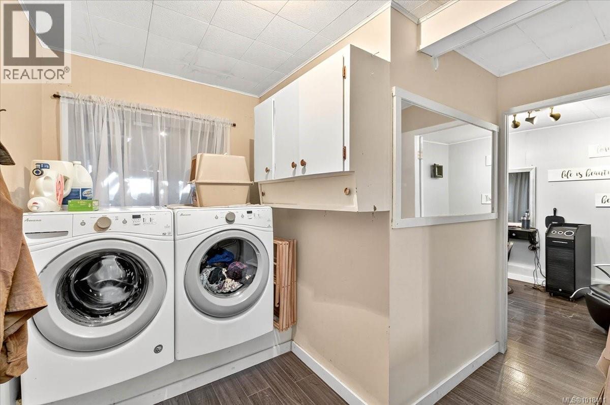 5238 Heaslip Rd, Port Alberni