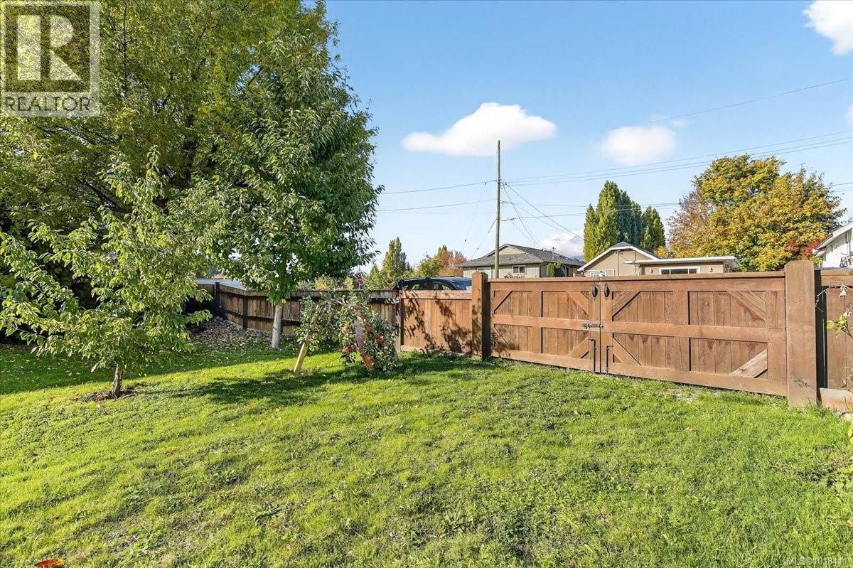 5238 Heaslip Rd, Port Alberni