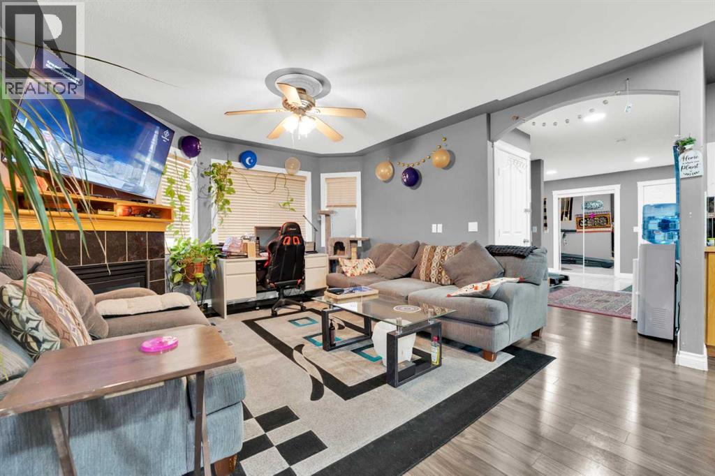 Single Family House for Sale in  Tarawood Place NE Taradale Calgary 