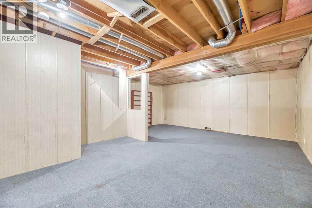 Single Family House for Sale in  Riverglen Park SE Riverbend Calgary 