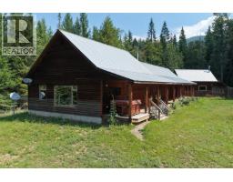 Kitchen - 152 Talbot Road, Nelway, BC V0G1Z0 Photo 9