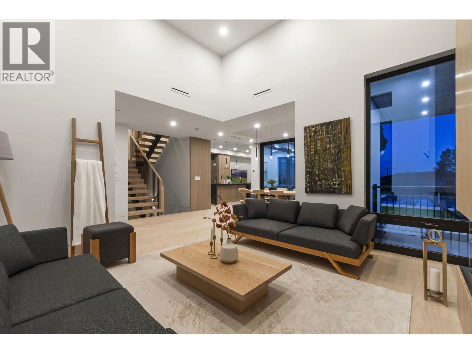 1066 FULTON AVENUE, West Vancouver