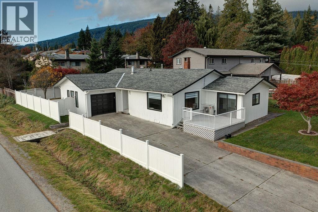 776 SEACOT WAY, Gibsons