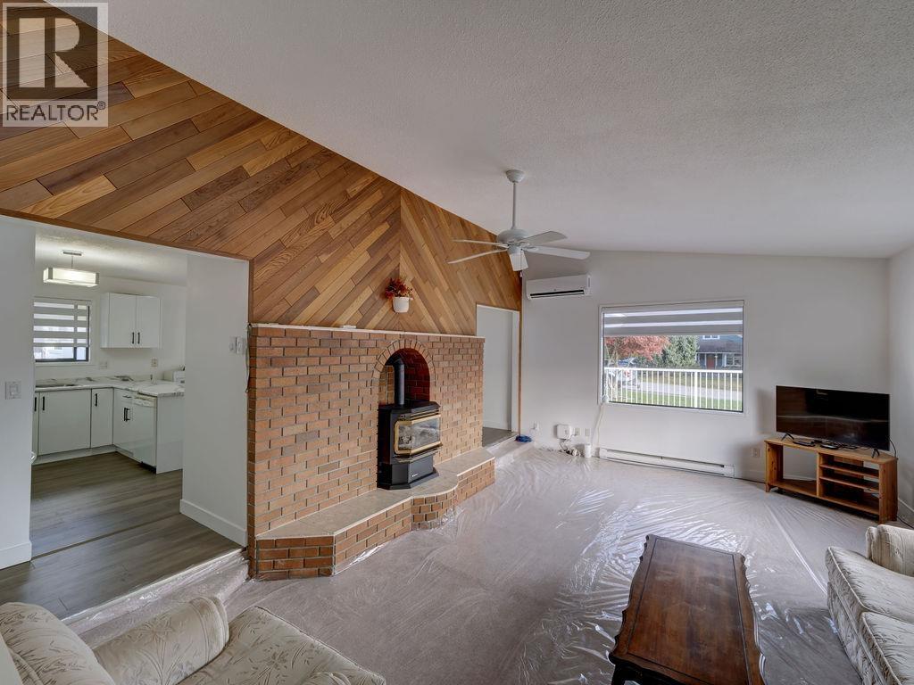 776 SEACOT WAY, Gibsons