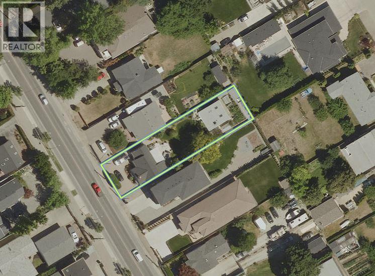 3547 Lakeshore Road - 2