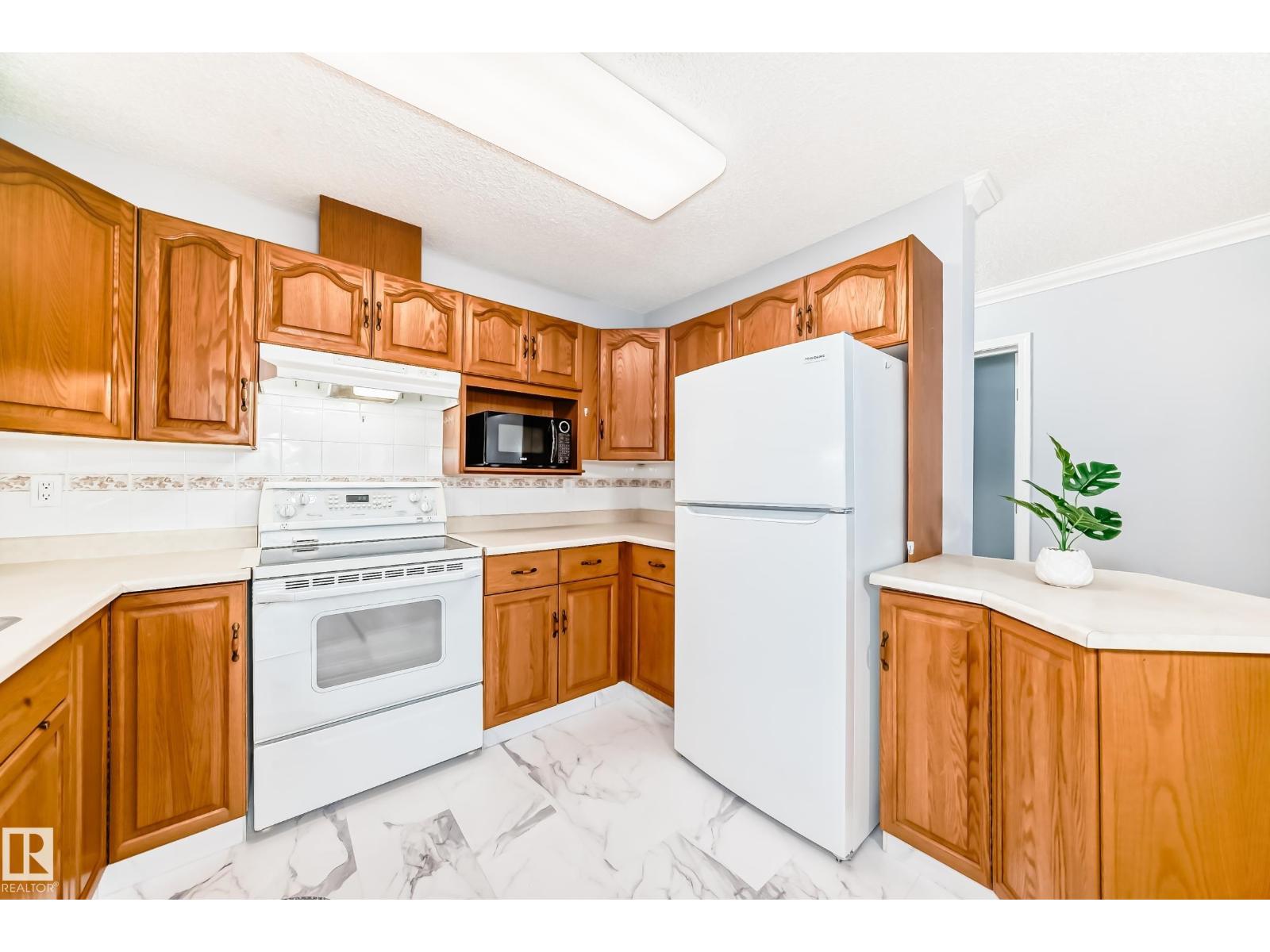 #302 13450 114 AV NW, Edmonton