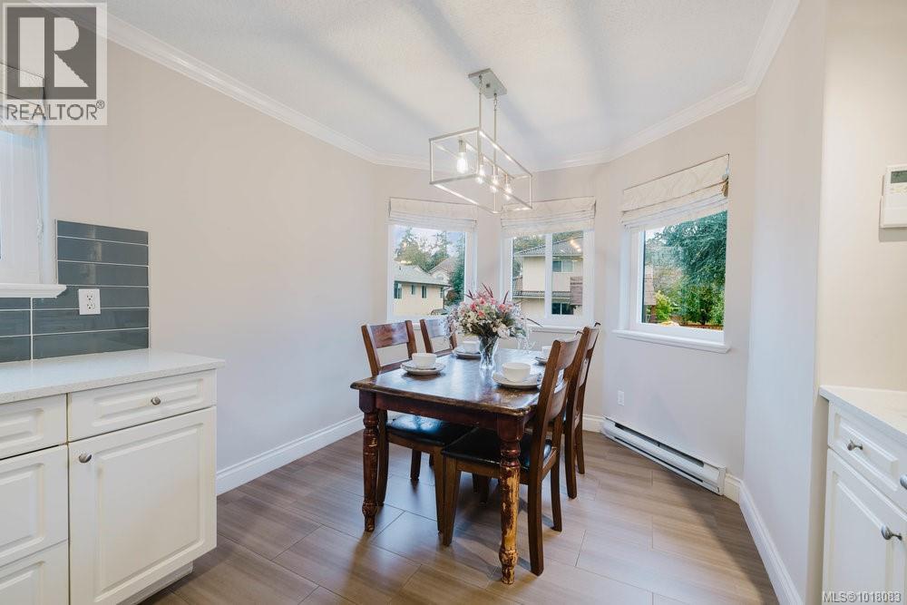 2310 Francis View Dr, View Royal