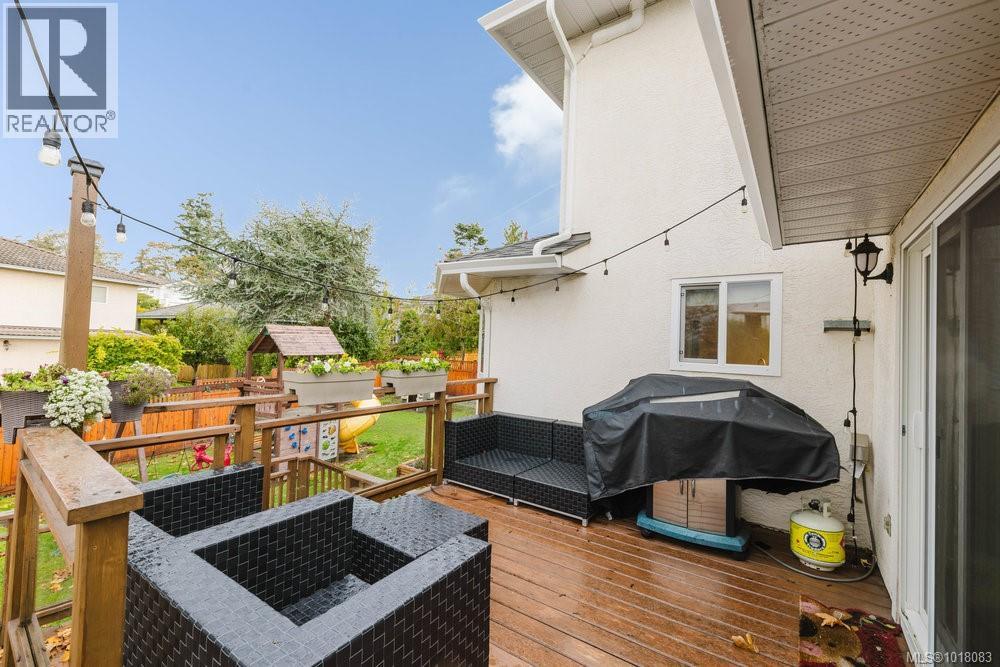 2310 Francis View Dr, View Royal