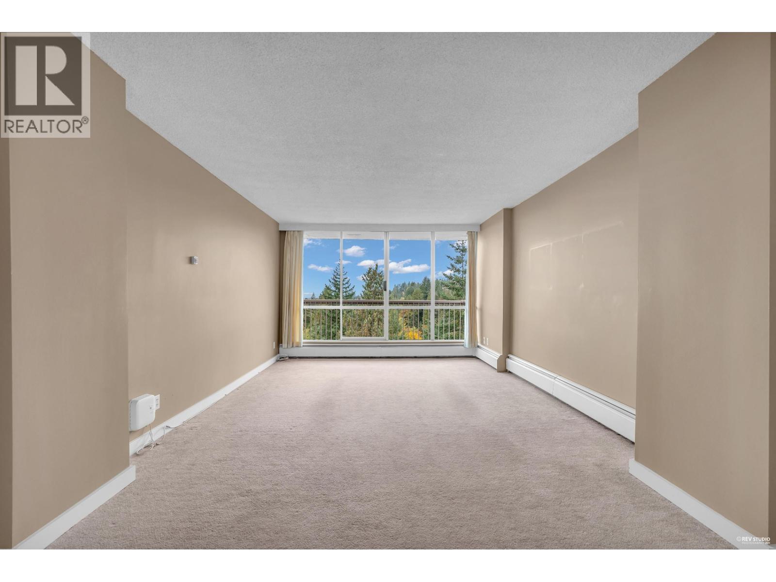 1602 2016 FULLERTON AVENUE, North Vancouver