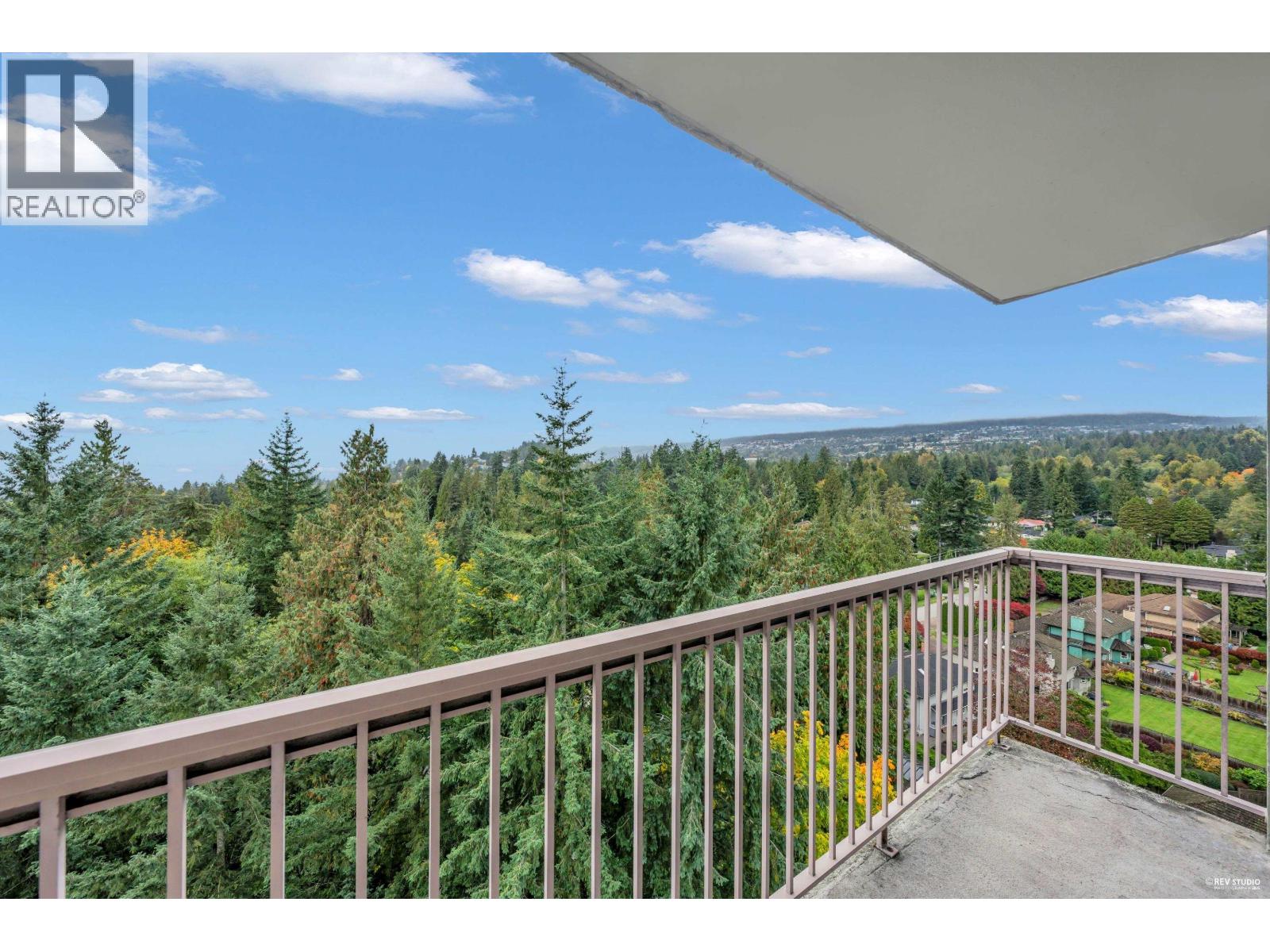 1602 2016 FULLERTON AVENUE, North Vancouver