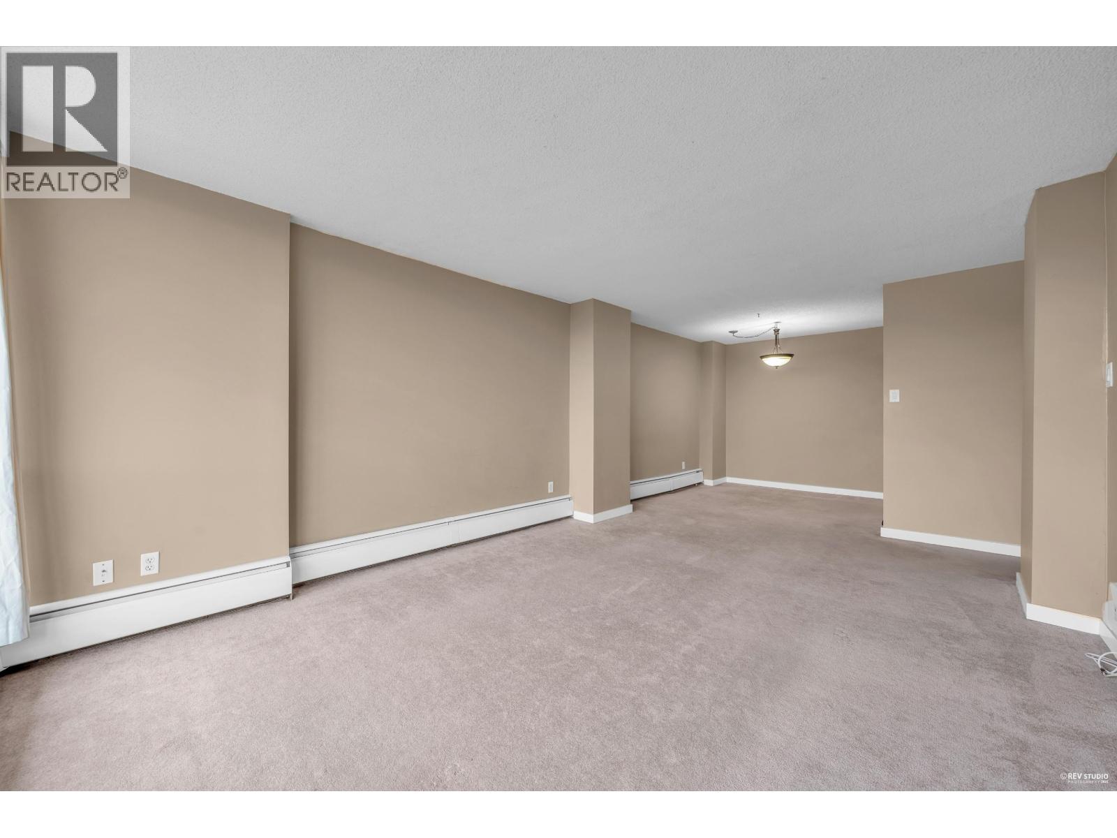 1602 2016 FULLERTON AVENUE, North Vancouver