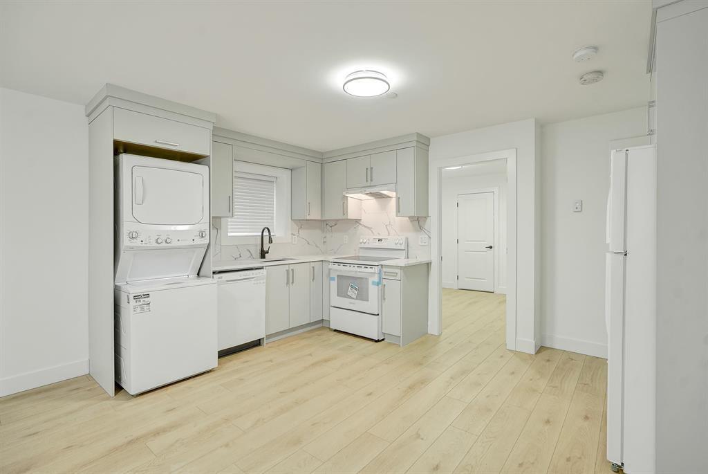 13915 BLACKBURN AVENUE, White Rock