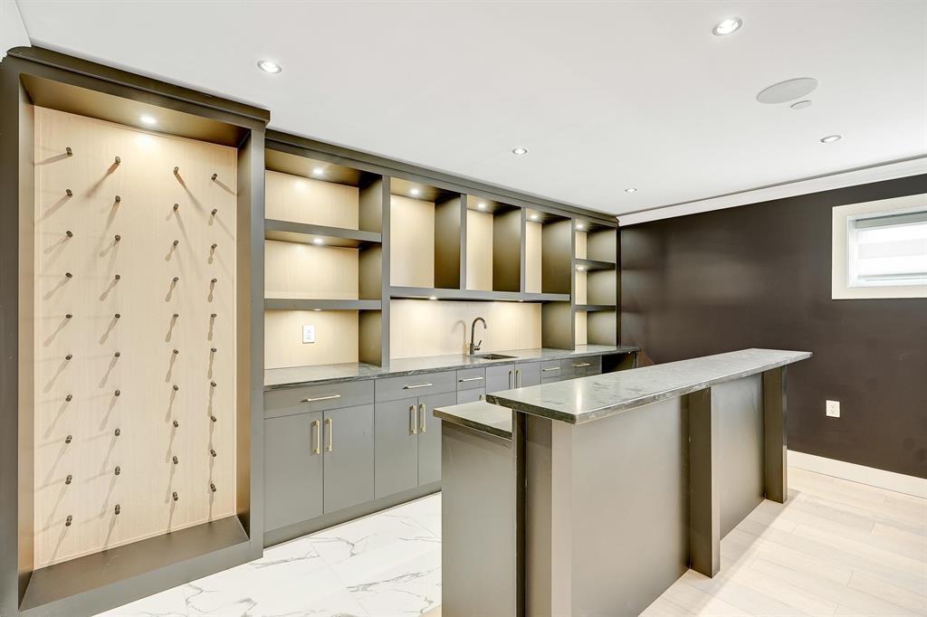 13915 BLACKBURN AVENUE, White Rock