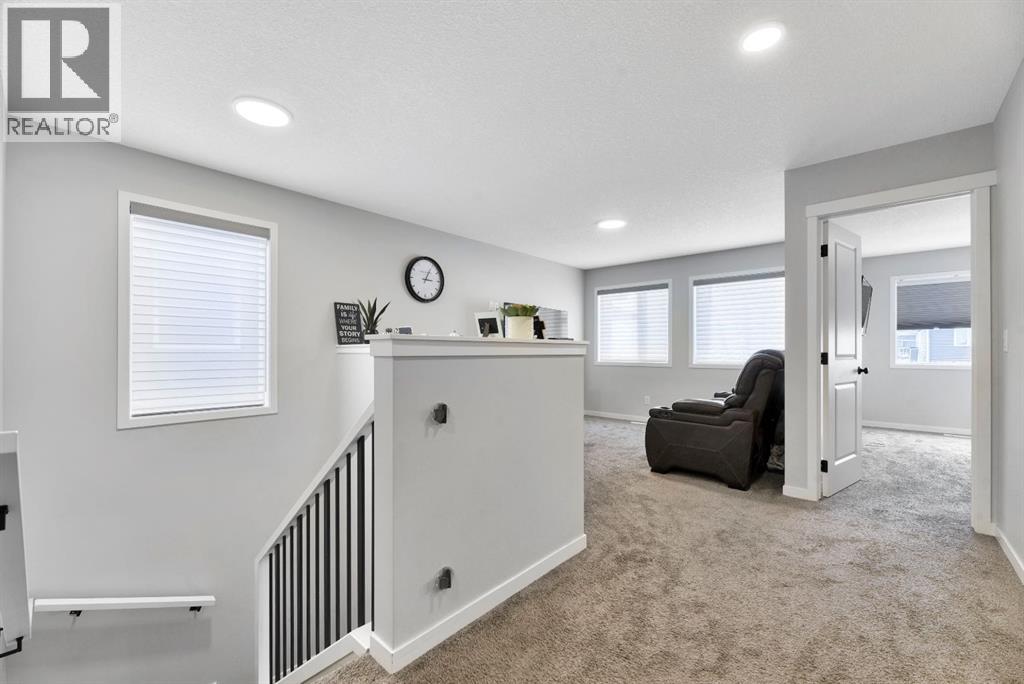 Single Family House for Sale in  Creekside Grove SW Pine Creek Calgary 