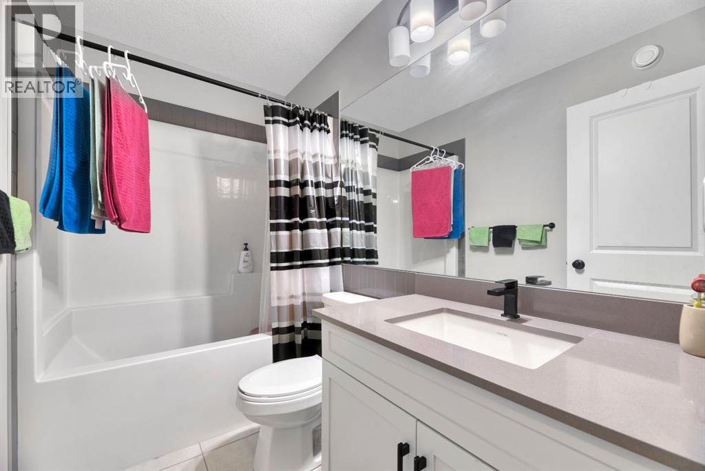 Single Family House for Sale in  Creekside Grove SW Pine Creek Calgary 