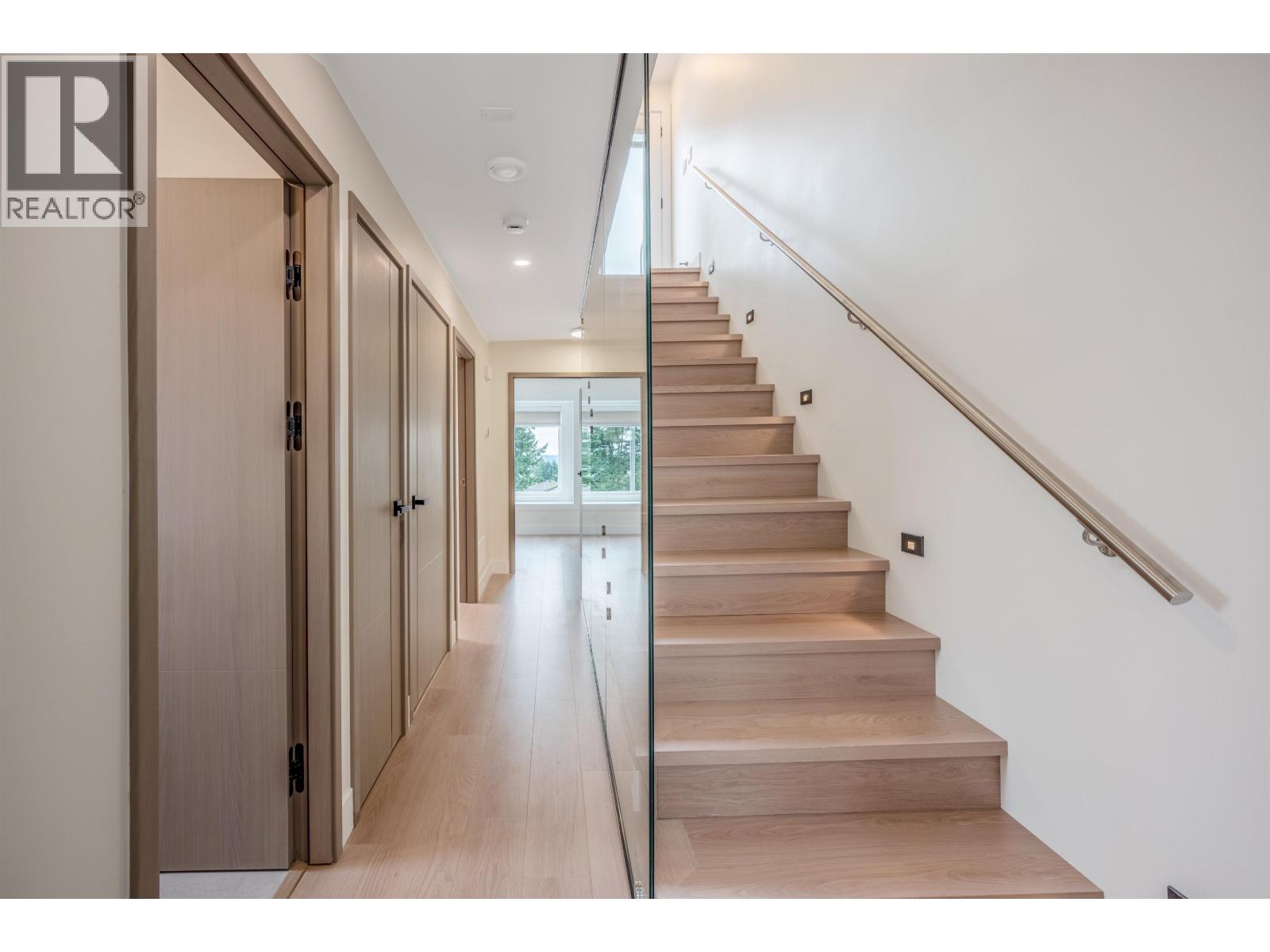 104 914 ROCHESTER AVENUE, Coquitlam